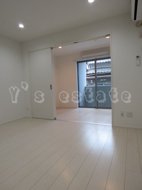 居室・リビング　この写真の反転タイプです。