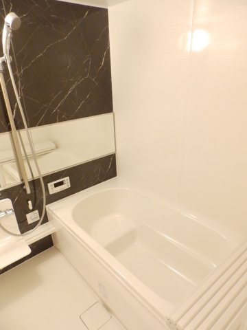 バス・シャワールーム　浴室