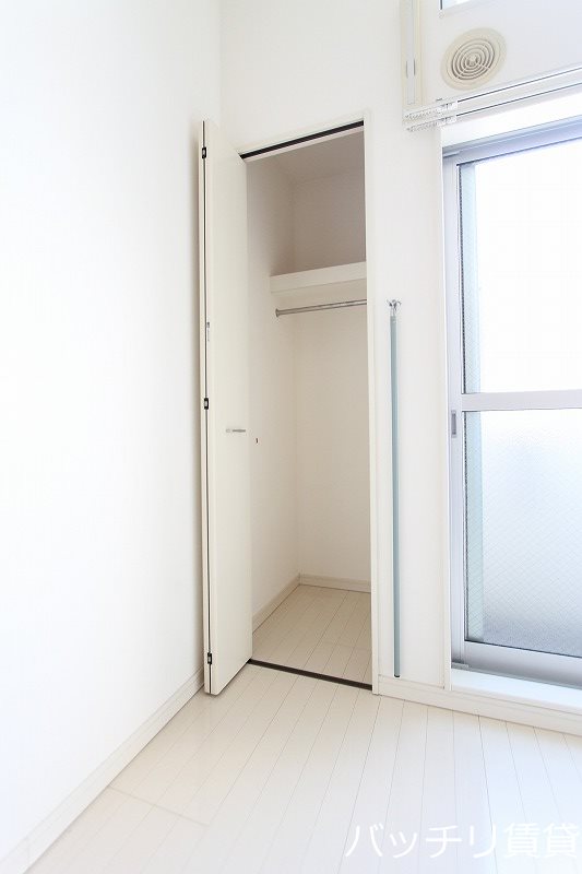 収納　画像は同型タイプの為現状を優先致します。