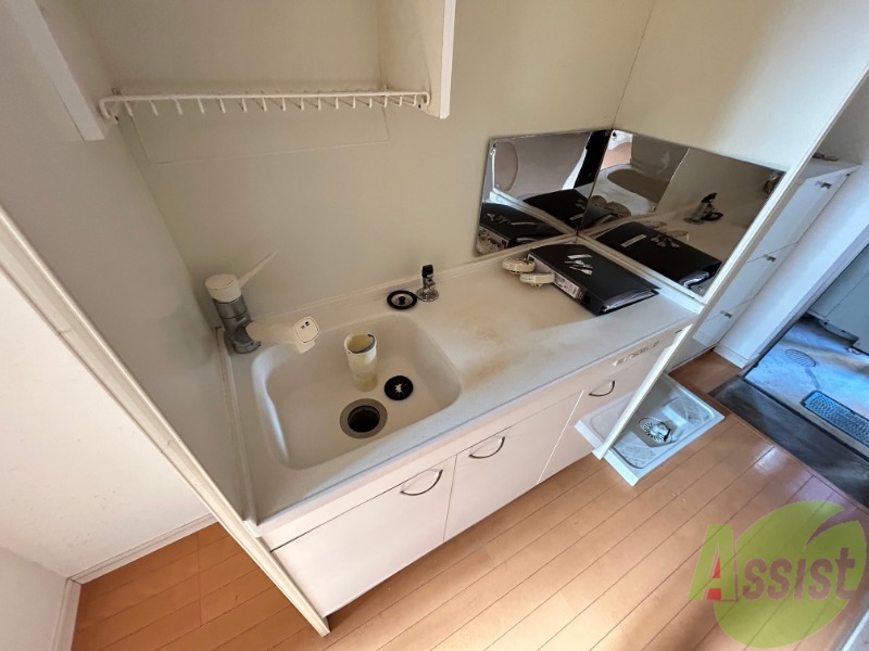 キッチン　キッチンはガスコンロを設置してご利用下さいませ。