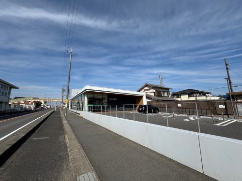 銀行　三十三銀行長太支店・楠支店（銀行）まで3058m