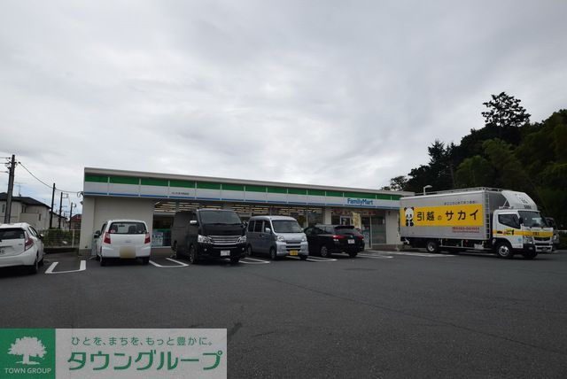 コンビニ　ファミリーマートさいたま大和田店（コンビニ）まで390m