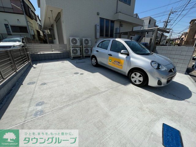 駐車場　同物件202号室参考写真