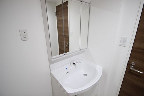 洗面設備　※別部屋の写真です