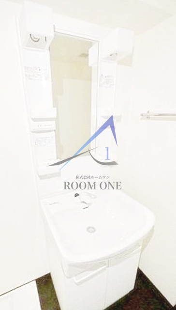 洗面設備　洗面台です。