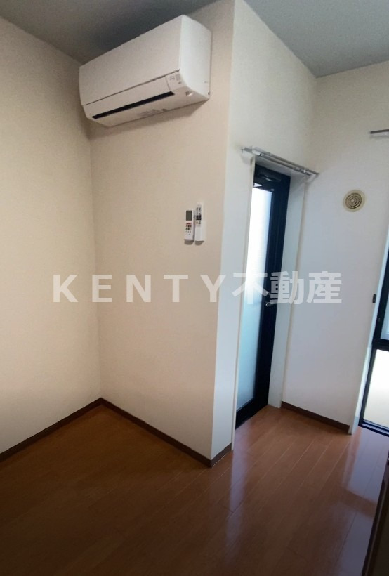 居室・リビング　ゆったり過ごせる居間です