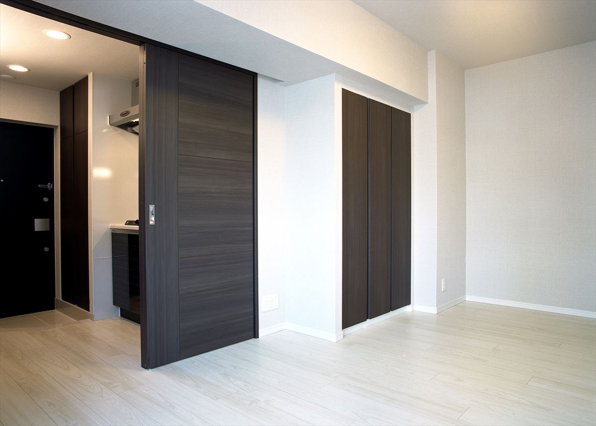 居室・リビング　こちらのリビングで趣味の時間をお楽しみください