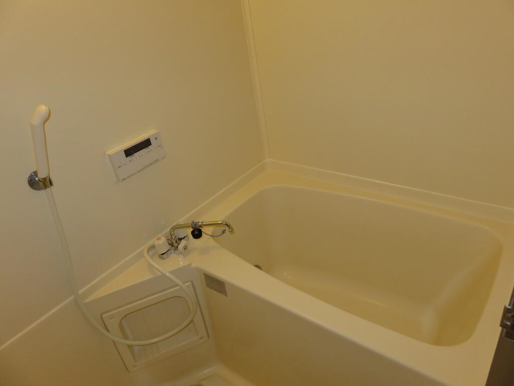 バス・シャワールーム　追焚機能付きです