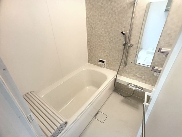 バス・シャワールーム　お風呂で日々の疲れを落としましょう