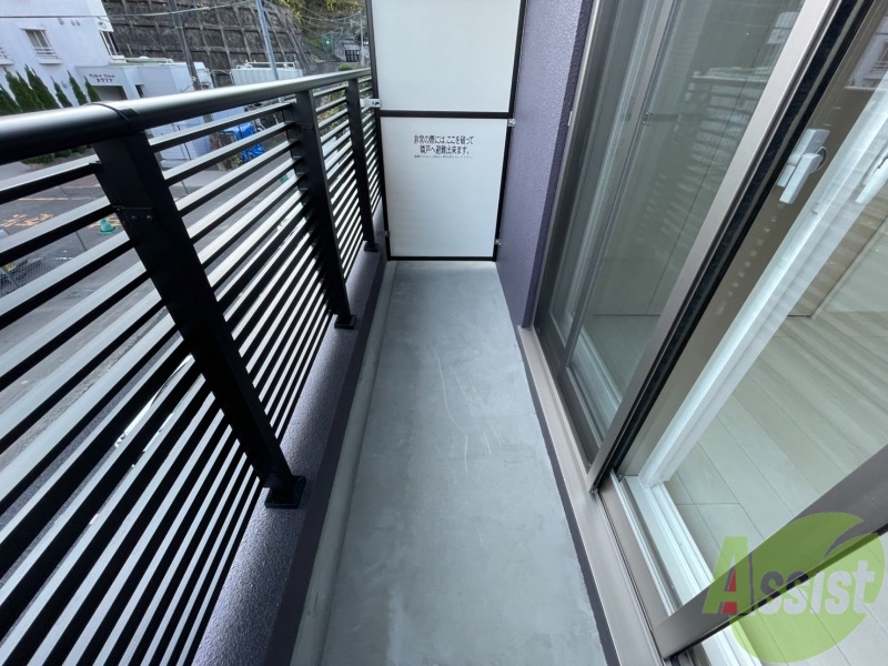 バルコニー　バルコニーがあるので洗濯物は外に干せそうですね～