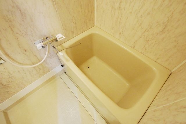 バス・シャワールーム　ゆったりバス