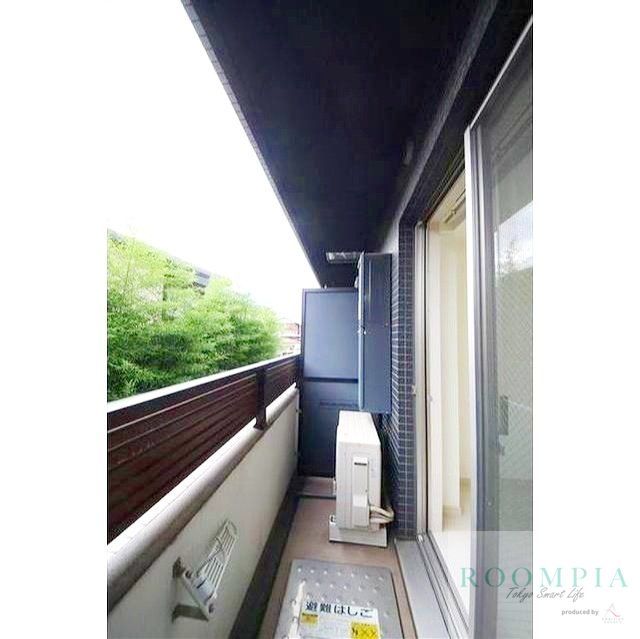 バルコニー　同タイプの別のお部屋です