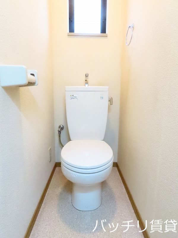 トイレ　同型タイプの為現状を優先致します。