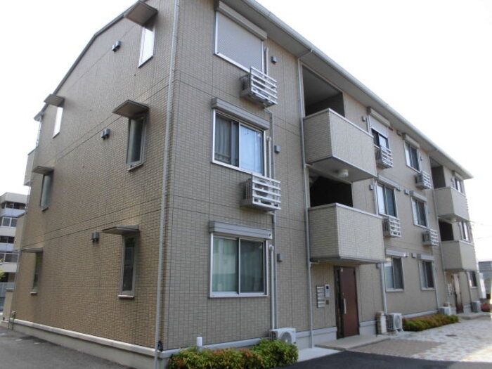建物外観　★お部屋探しはタウンハウジング高幡不動店まで★