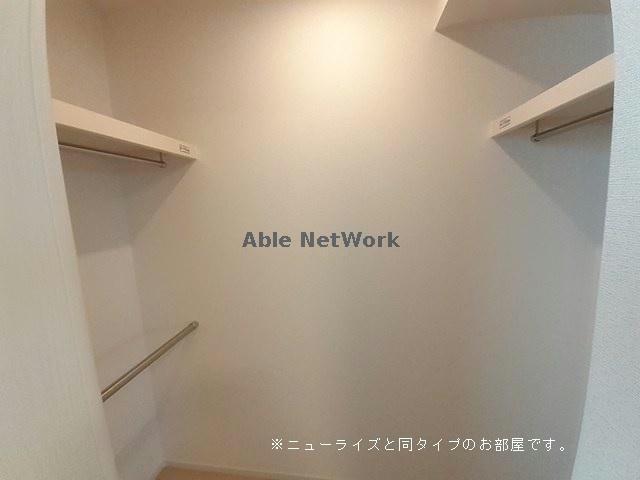 収納　ウオークインクローゼット