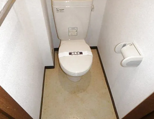トイレ　別部屋の画像を使用しております。