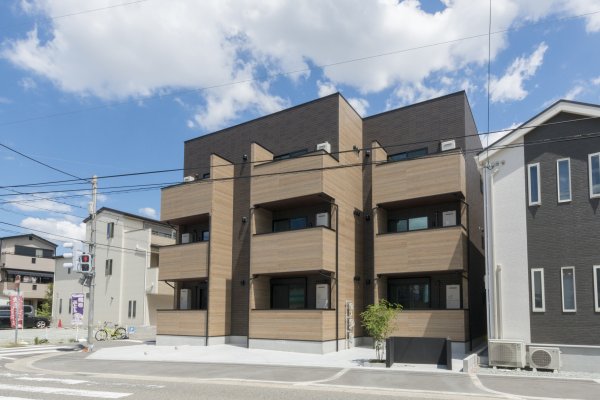 建物外観　落ち着いた雰囲気の外観です