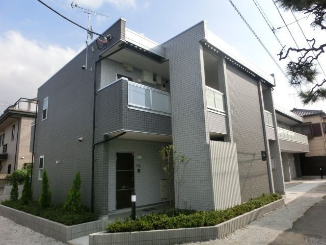 建物外観　閑静な住宅街