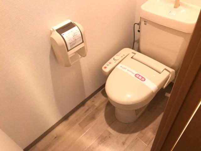 トイレ　シャワー付トイレ