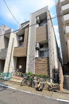 グローバルスタンスの外観写真