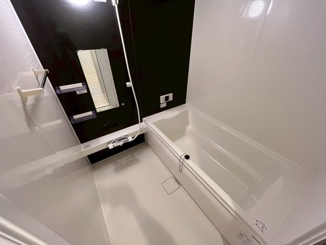 バス・シャワールーム　同物件別部屋写真