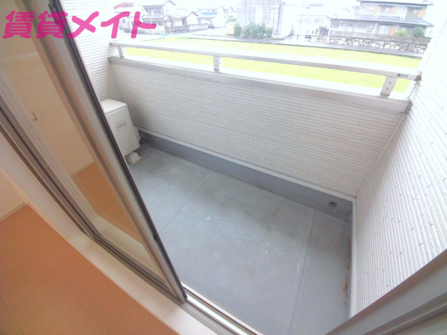 バルコニー　同タイプの画像です
