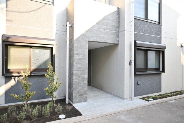 エントランス　共用部分も大変綺麗★