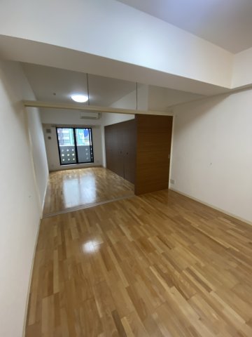 居室・リビング　※写真は同じマンションの違う部屋のものになります。