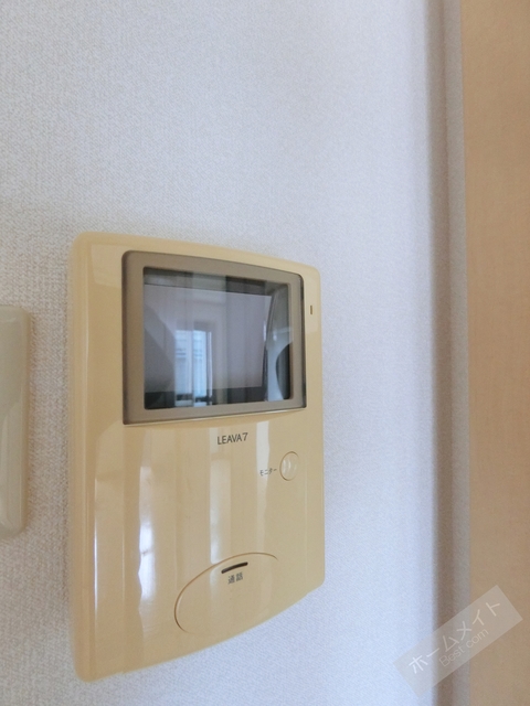 セキュリティ　モニターホンで来訪者を確認できます♪