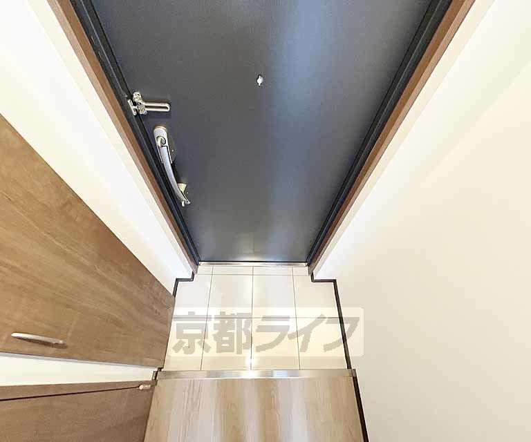 玄関　玄関収納あり