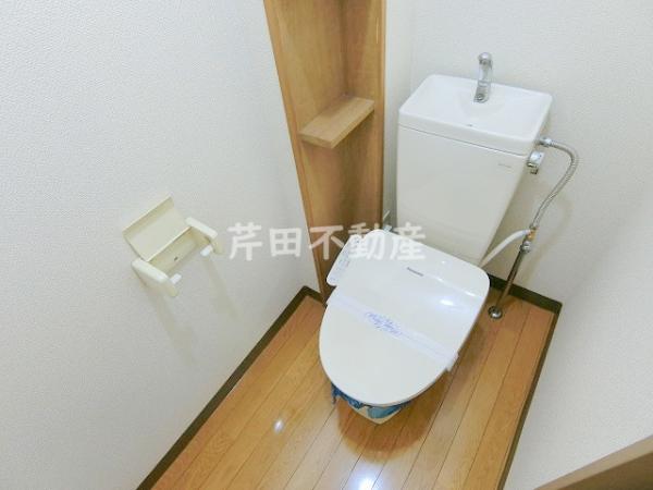 トイレ　写真は別のお部屋です。別室参照