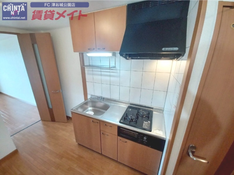 キッチン　同型反転タイプ画像