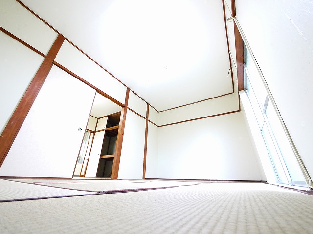その他部屋・スペース　落ち着いて過ごせるお部屋なので、寝室にいかがでしょうか
