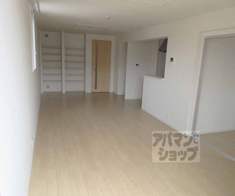 居室・リビング　広々としたお部屋です！