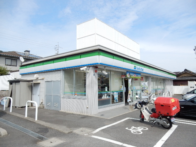 コンビニ　ファミリーマート玉野田井店（コンビニ）まで219m