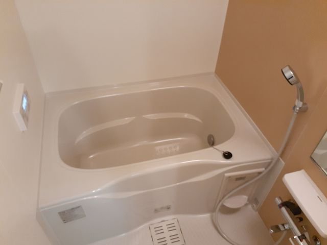 バス・シャワールーム　お風呂で日々の疲れを落としましょう