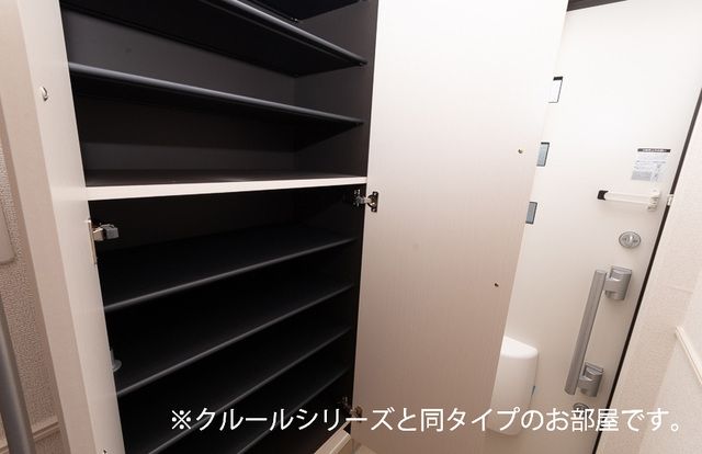 玄関　同メーカー施工例