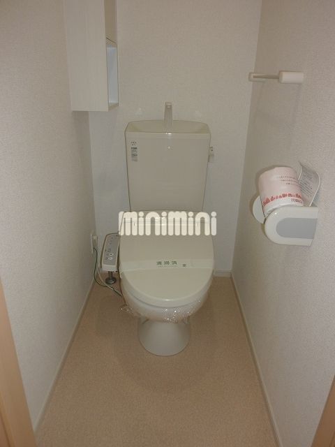 トイレ　エアコン完備。