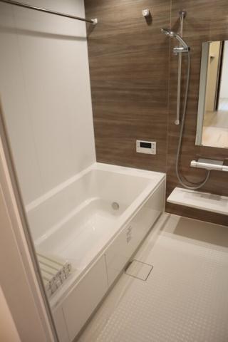 バス・シャワールーム　※同施工会社、類似仕様の物件の写真です。