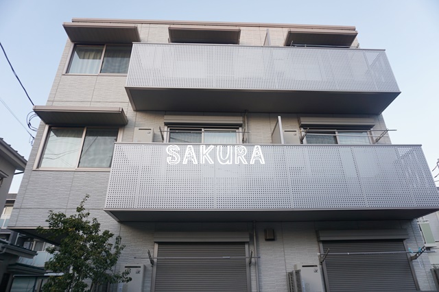 バルコニー　便利で嬉しいバルコニー付きです♪