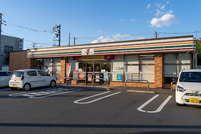コンビニ　セブンイレブン 足立一ツ家2丁目店（コンビニ）まで1088m