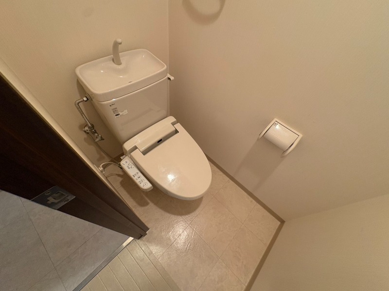 トイレ　トイレです。ウォシュレット付を探している方、おすすめです！