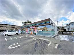 コンビニ　ファミリーマート仙台国見ケ丘店（コンビニ）まで245m