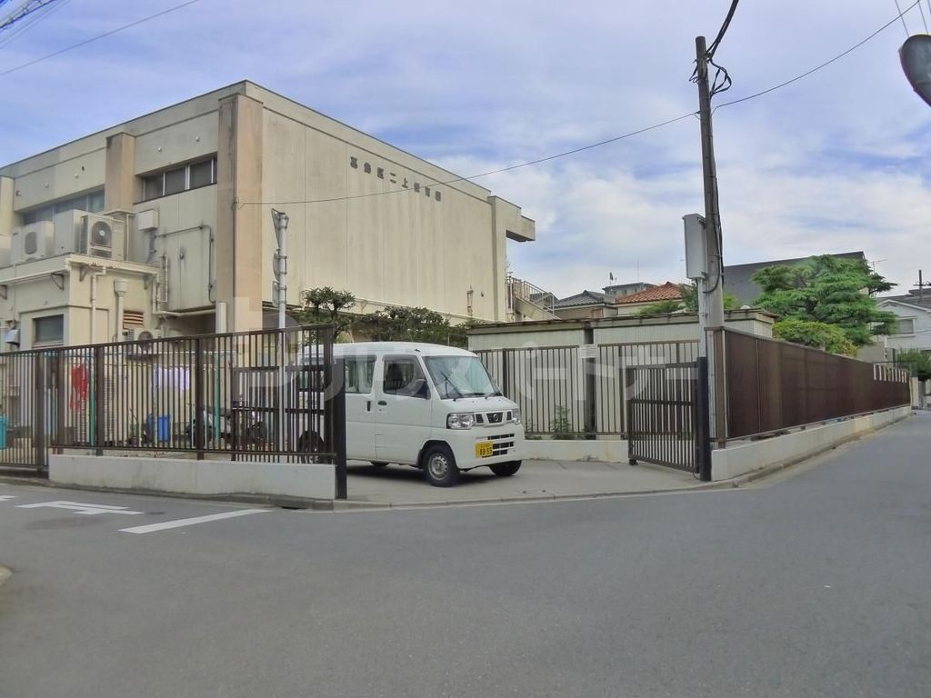 幼稚園・保育園　二上保育園（幼稚園・保育園）まで370m