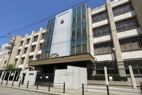 小学校　大阪市立塩草立葉小学校（小学校）まで352m