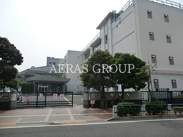 中学校　世田谷区立梅丘中学校（中学校）まで368m