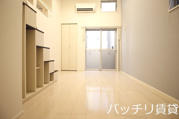 バルコニー　同型タイプの為、現状を優先致します。