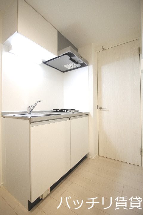 キッチン　同型タイプの為、現状を優先致します。