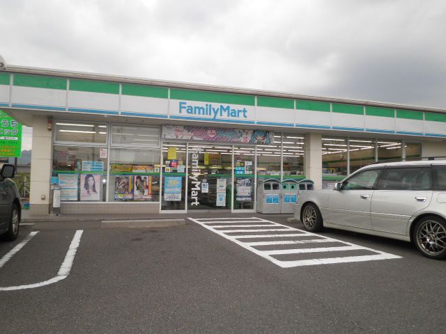 コンビニ　ファミリーマート岐南店（コンビニ）まで418m