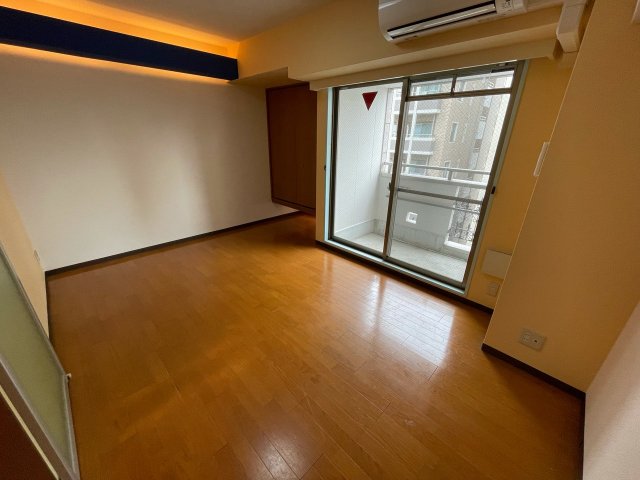 居室・リビング　エアコン付きで初期費用を抑えられます♪